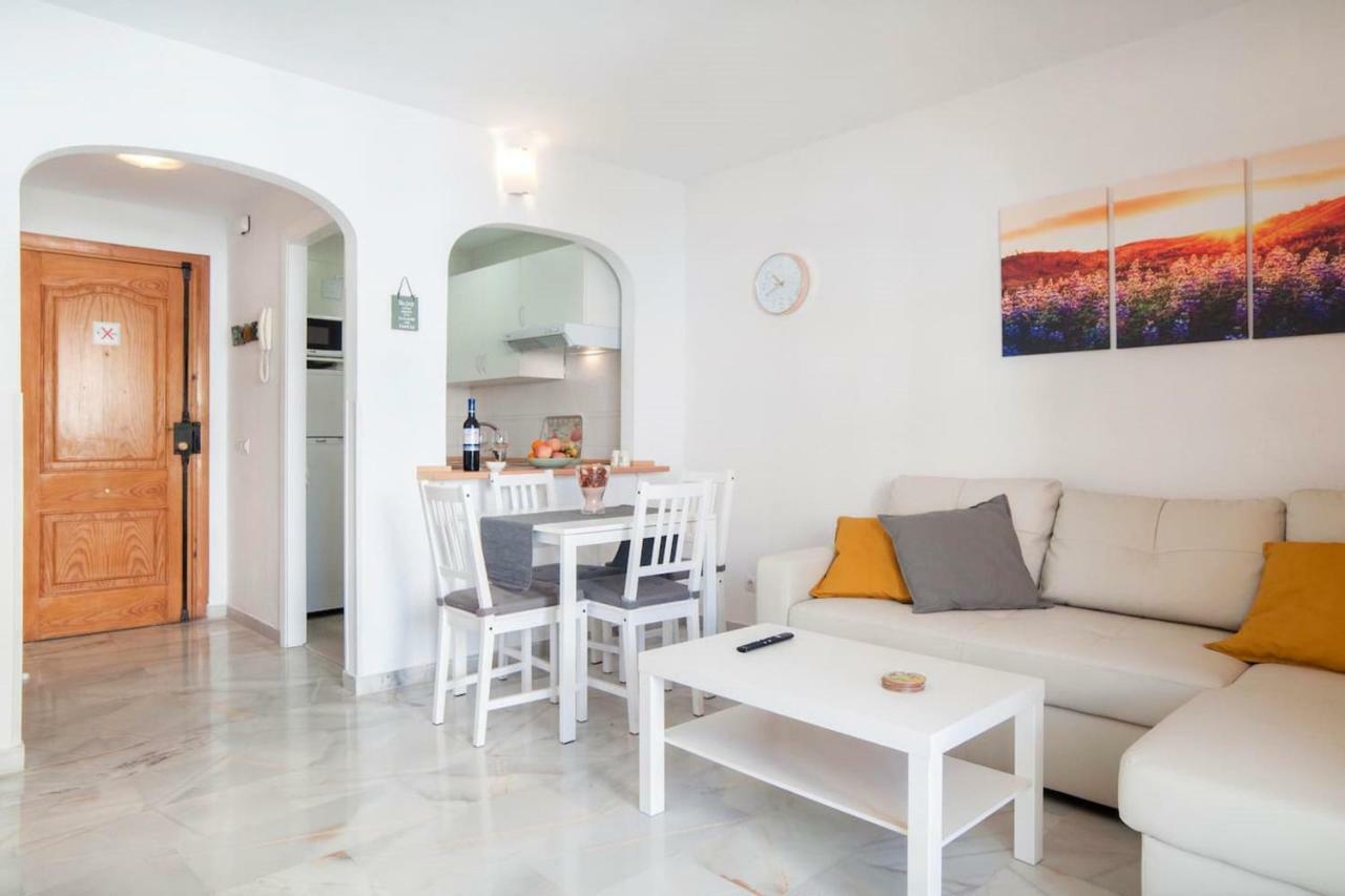 Happy Nest Apartment Benalmadena Luaran gambar